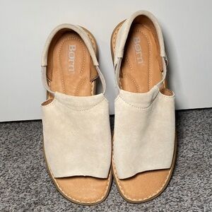 Born Women's Tan and Cream Sandals